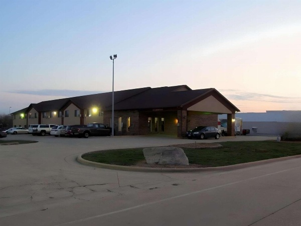 Super 8 by Wyndham Effingham image 3
